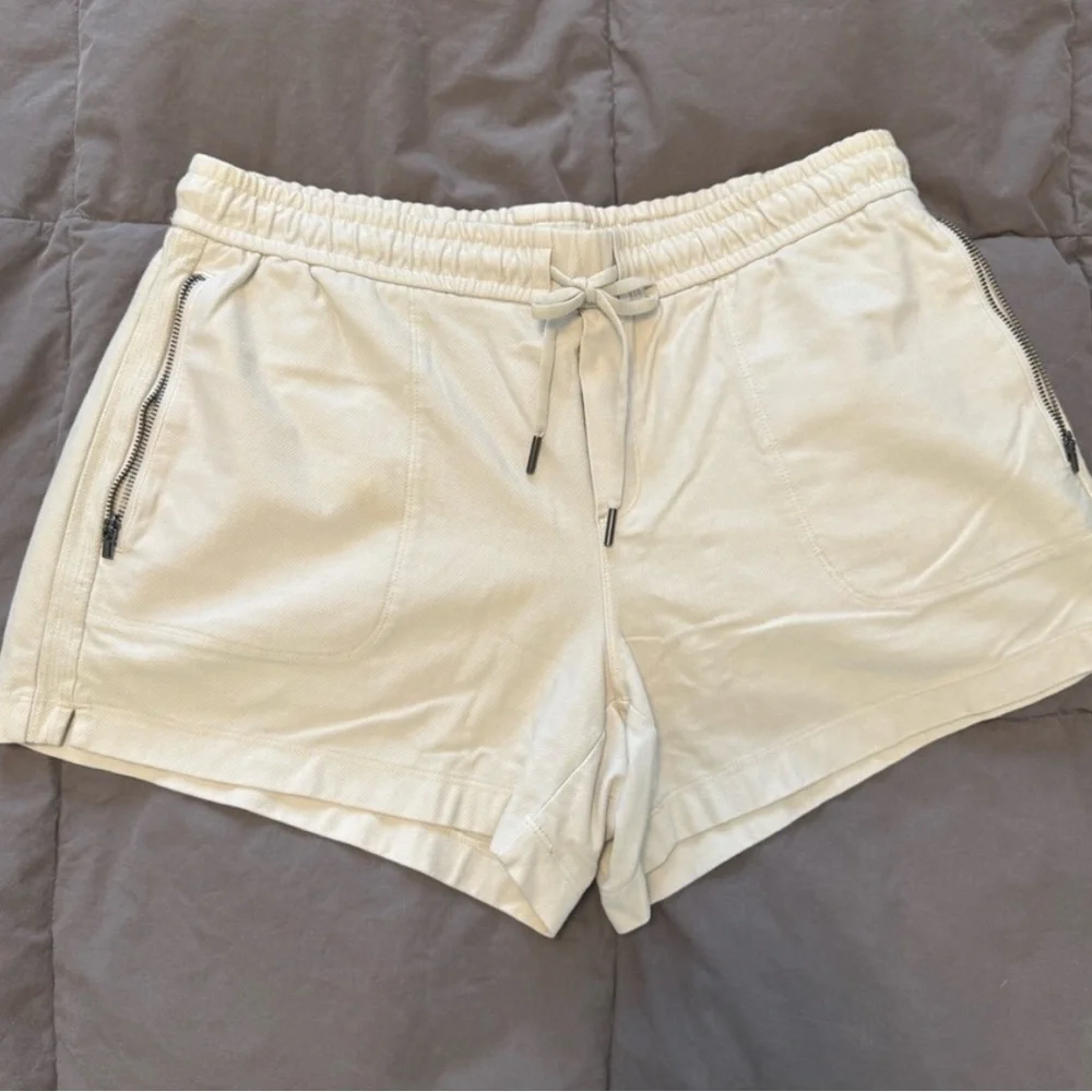Athleta Women's Cream Athletic Shorts - Picture 1 of 5